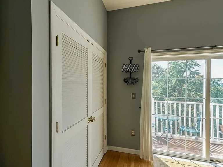 50 Adams St #309 — Photo 3