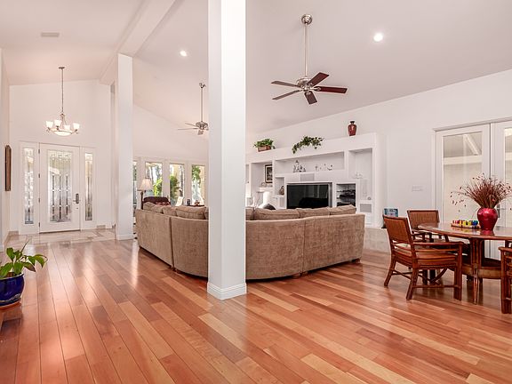 Entrance and Living area