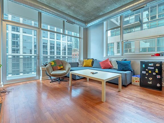 4th image of 1305 S Michigan Ave APT 1308