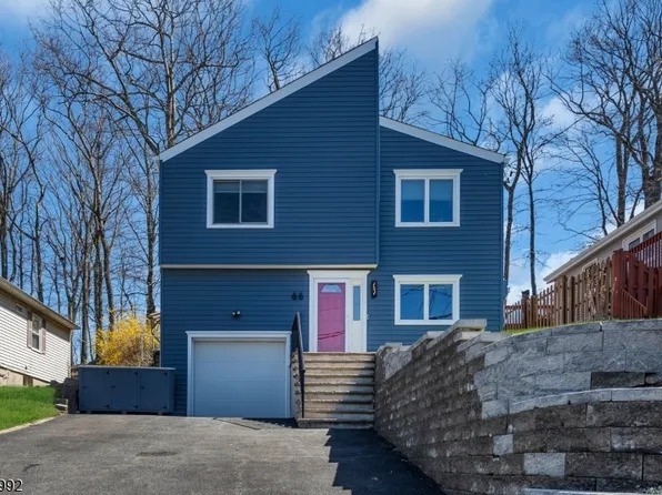 66 Salmon Rd, Roxbury Twp., NJ 07850