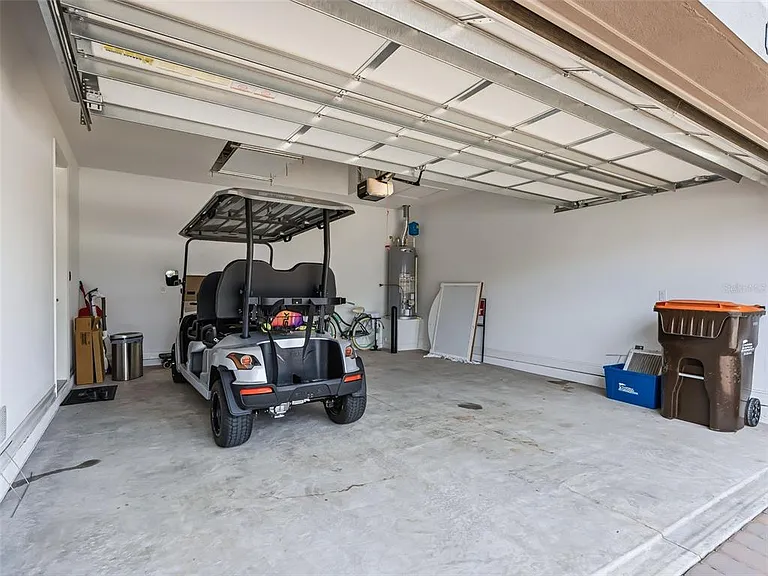 5329 NW 34th St — Photo 31