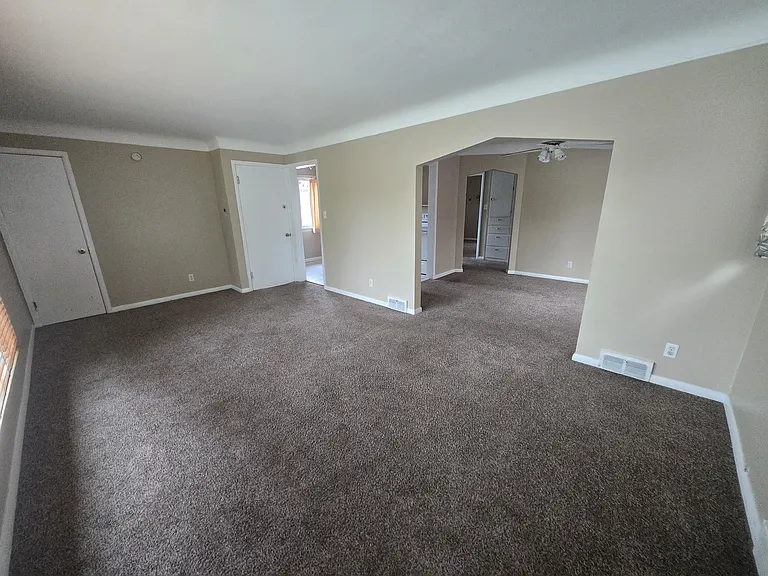 508 W Twelve Mile Rd #508 — Photo 9