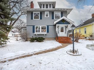 1002 8th St S, Fargo, ND 58103