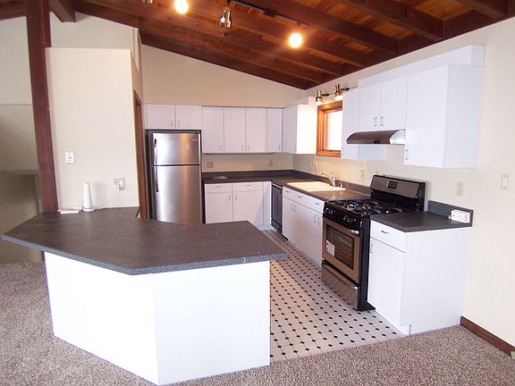 5th image of 2228 Terrace Pl