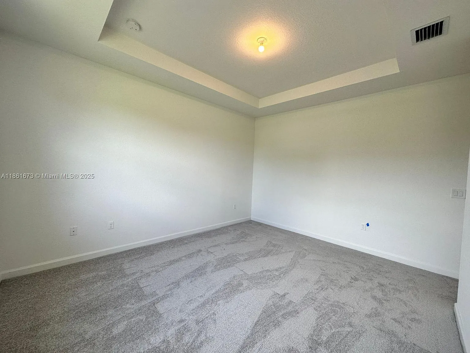 3 bed, 1508 sqft, $3,400 — Photo 4