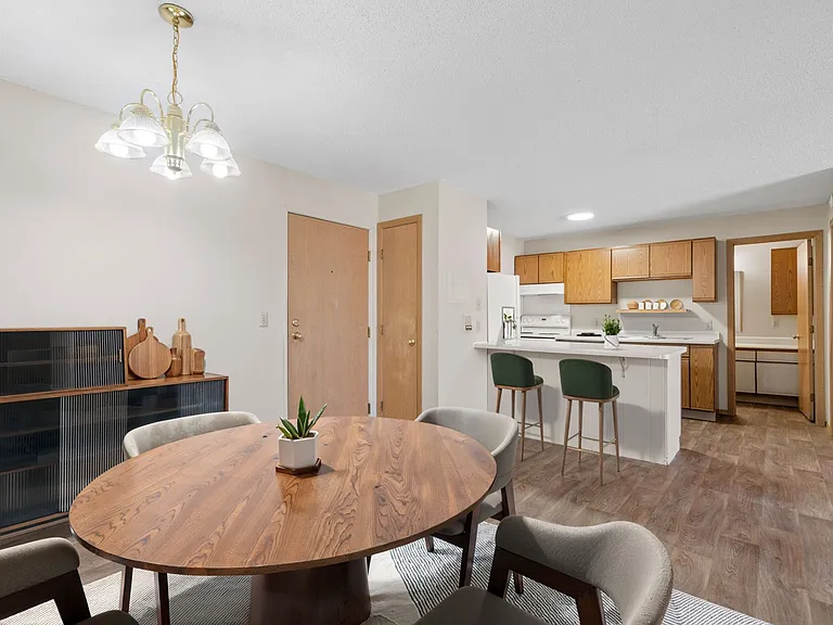 Two Bedroom C - 2 Bed / 2 Bath - 950 Sq.Ft.