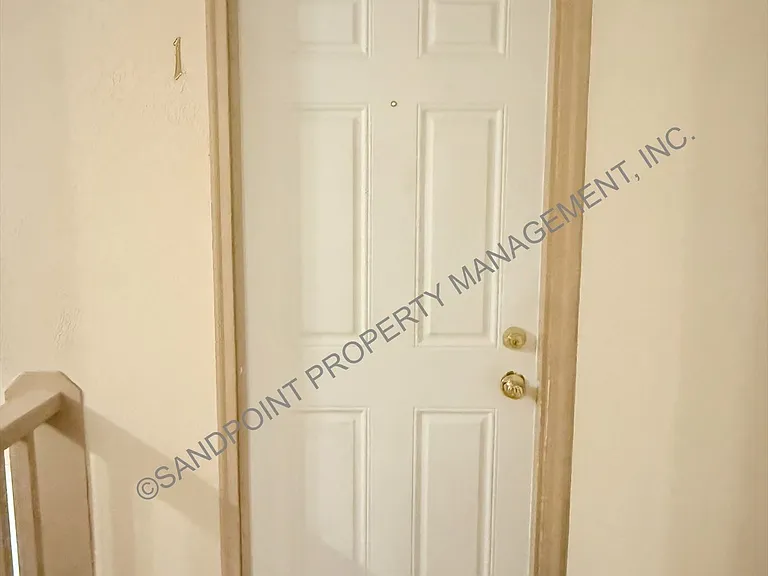 7215 Main St #1 — Photo 4