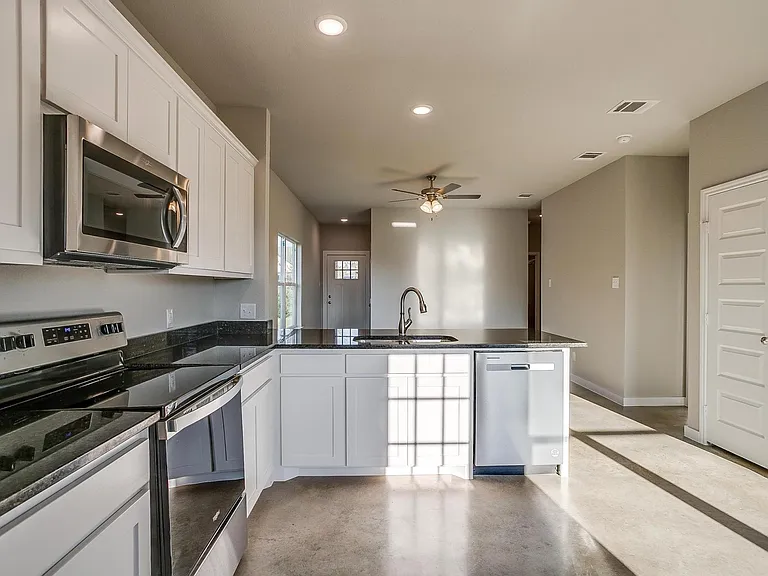 609 Mesquite Dr — Photo 16