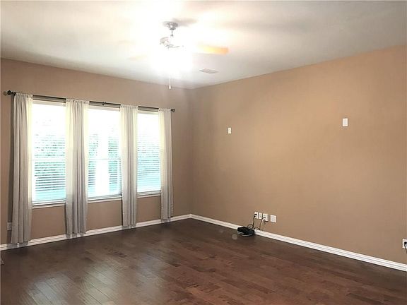 4th image of 6313 Saint Andrews Dr