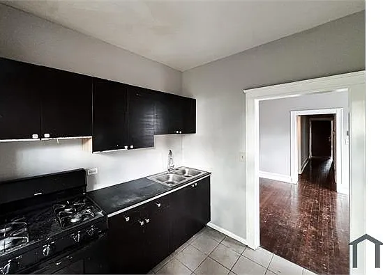 6152 S Langley Ave — Photo 5