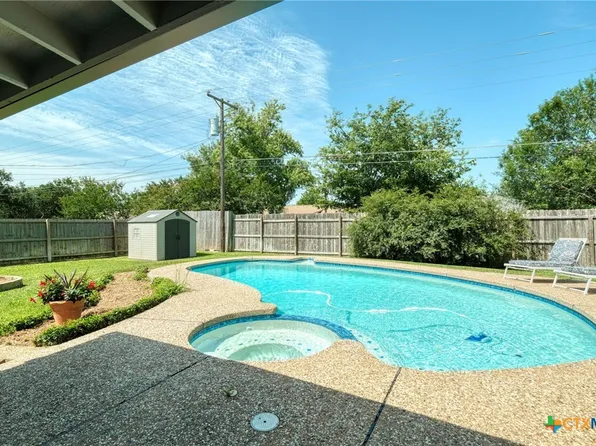 1506 Rock Creek Dr, Round Rock, TX 78681