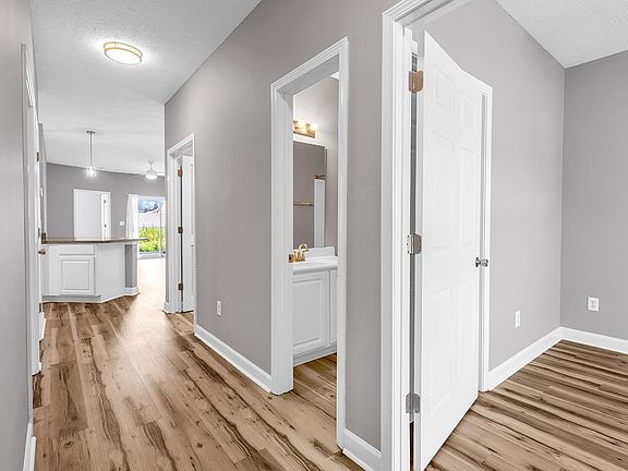 2nd image of 148 Westhaven Dr. #10-B