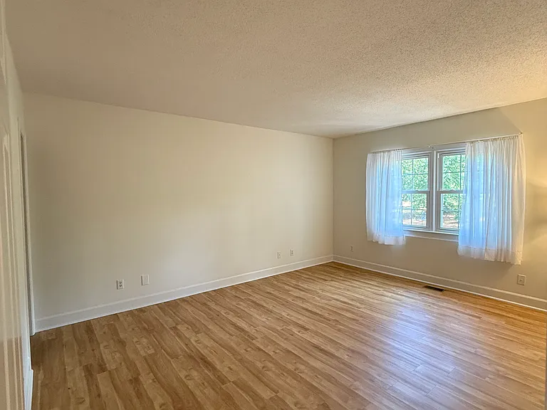 3 Colonial Pines Cir — Photo 10