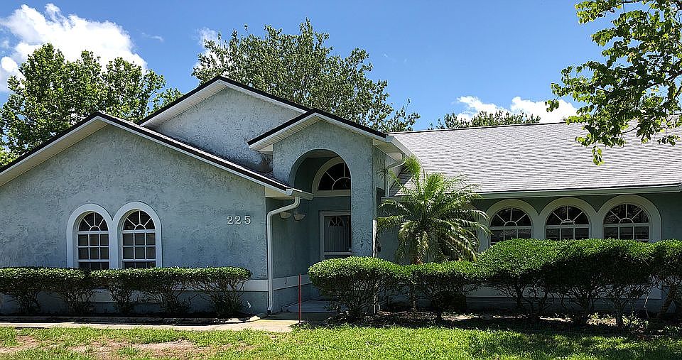 1st image of 225 Country Circle Dr W