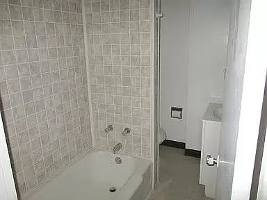 656 Glenwood Ave #2B — Photo 4