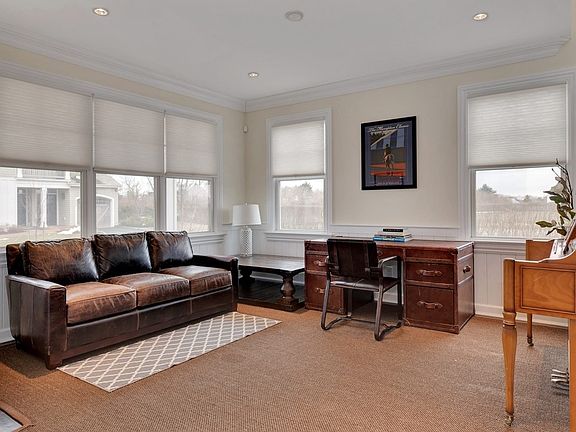 3rd image of 1303 High Pond Ln