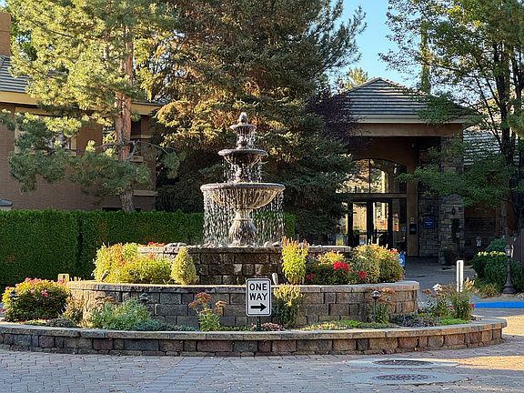 Front entrance fountain.
