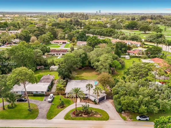 4330 SW 7th St, Fort Lauderdale, FL 33317