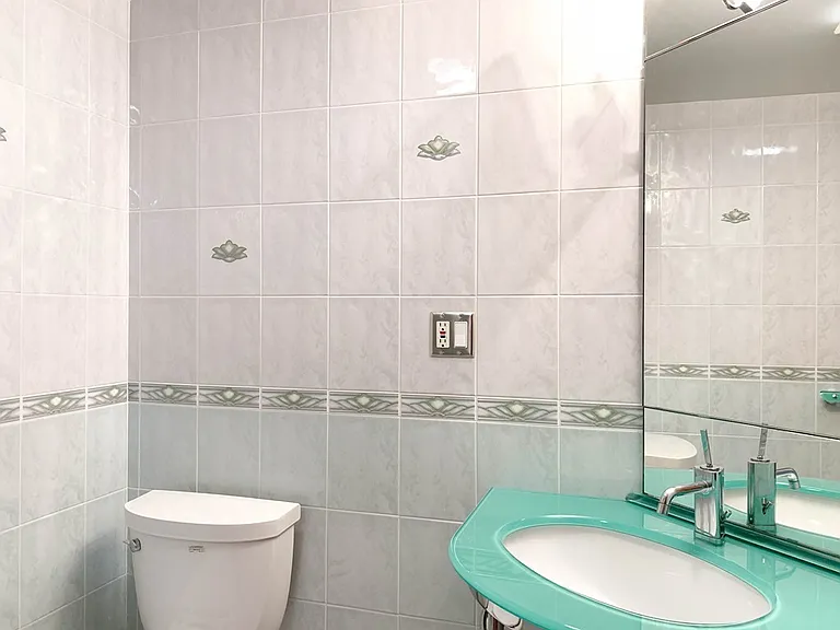 50 Park St #21 — Photo 10
