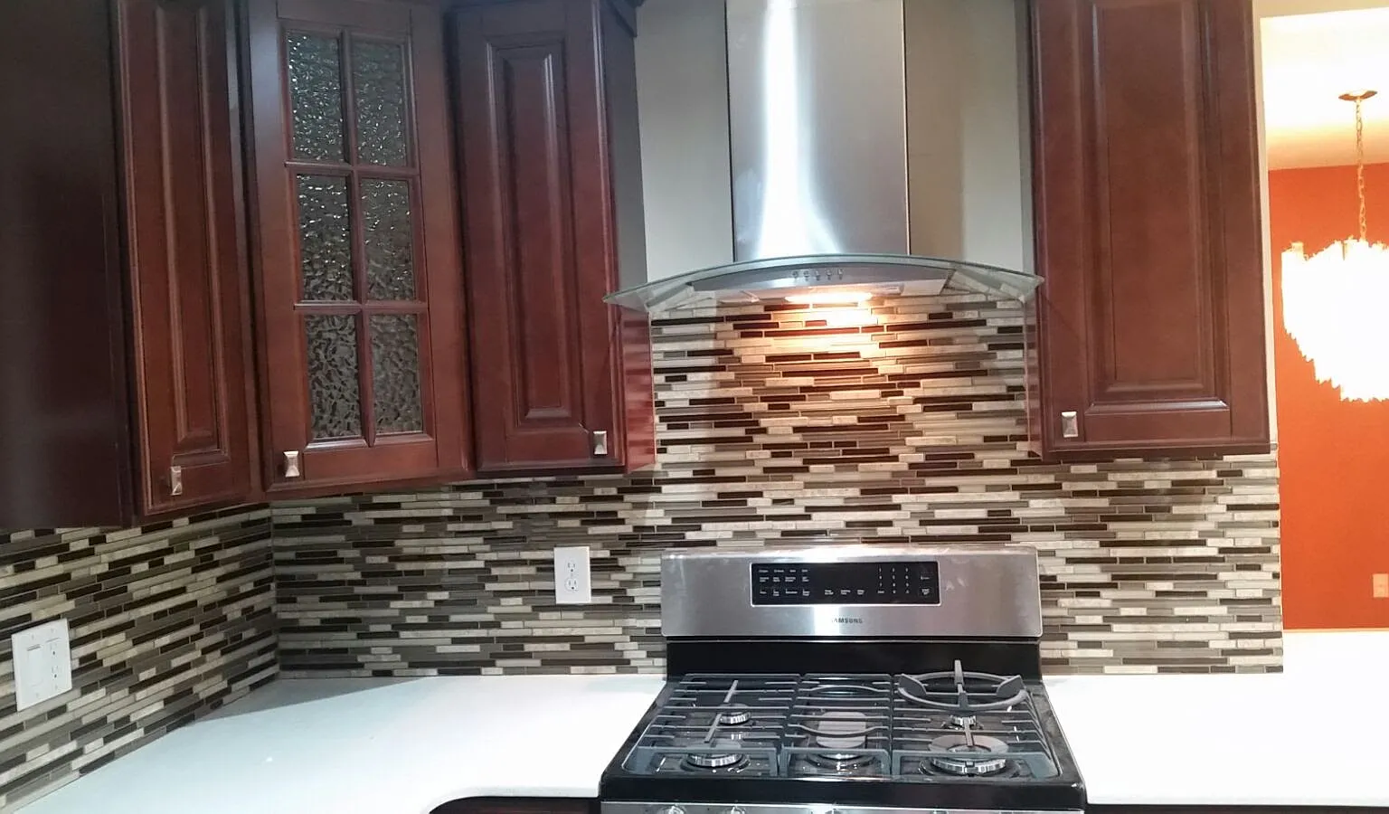 3 bed, 2.5 bath, 2100 sqft, $5,000 — Photo 1