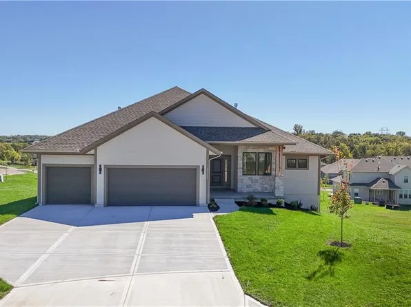 23903 Clear Creek Pkwy, Shawnee, KS 66226