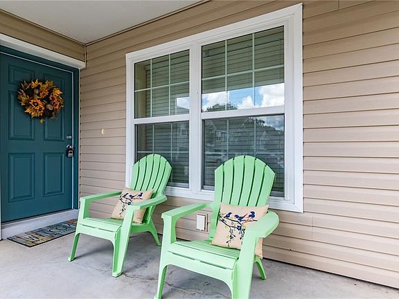 3rd image of 3025 Mojave Oak Dr
