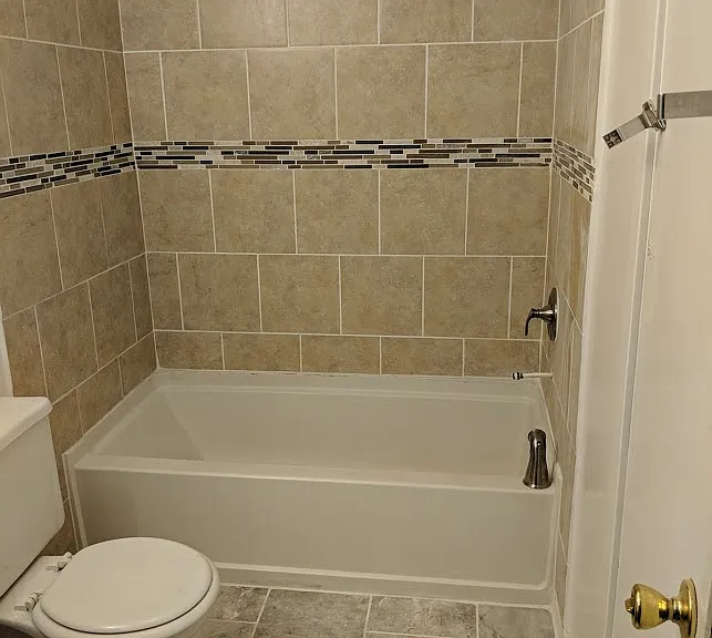 4700 Alden Ave #C — Photo 8