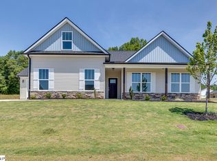 202 Legacy Ln, Pickens, SC 29657