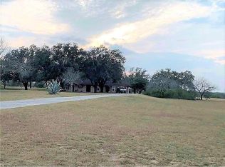 1203 Lagarto Rd, George West, TX 78022