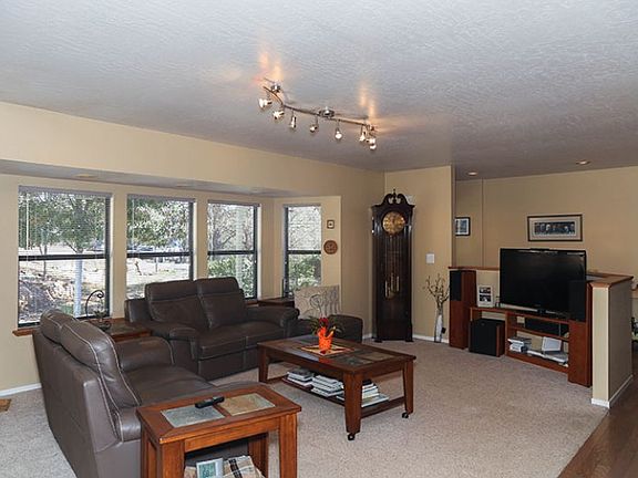3rd image of 14044 Beyers Lane