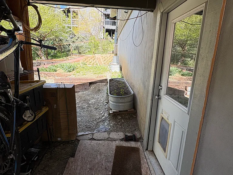 Woodland Dr — Photo 10