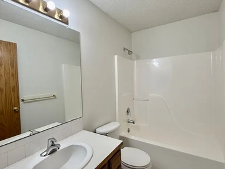 2315 N Brandon Cir — Photo 14