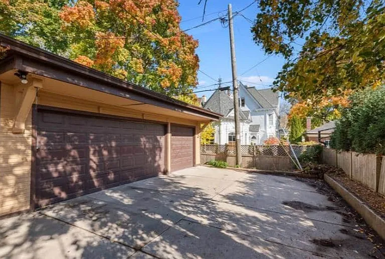 2822 N Shepard Ave #UPPER — Photo 21