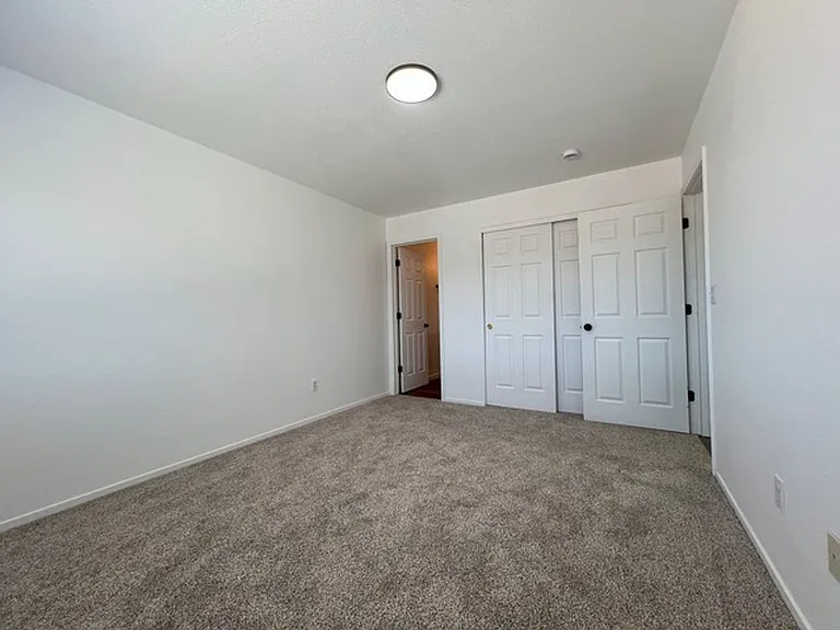 17784 Georgetown Dr — Photo 9