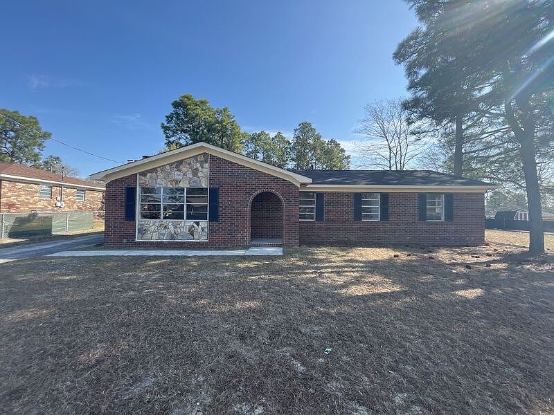 1st image of 2605 Teakwood Dr