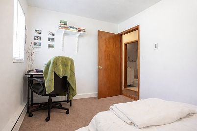 3rd image of 121 Centre St APT 4