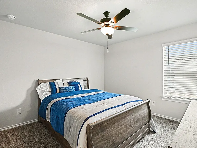 513 Bronze Cir W — Photo 18