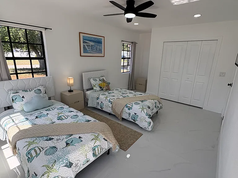 3546 Boca Ciega Dr N — Photo 7
