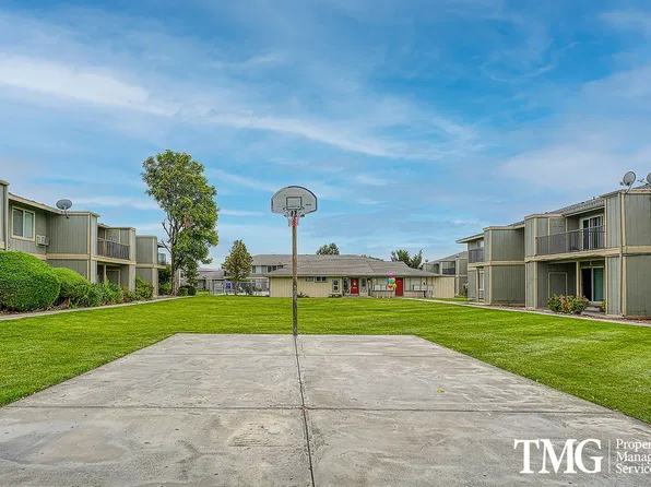 Hood Manor Apartments