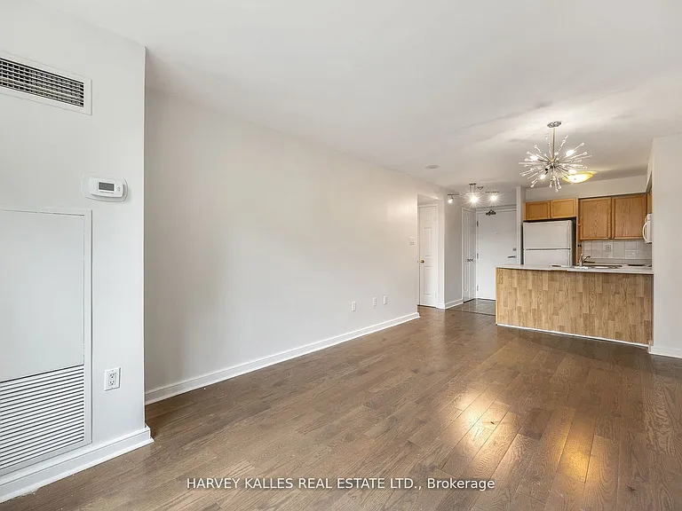 109 Front St E #512 — Photo 5