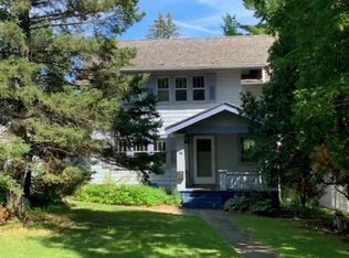 818 Chester Park Dr, Duluth, MN 55812