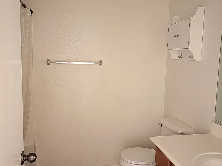 42027 W Hillman Dr — Photo 10