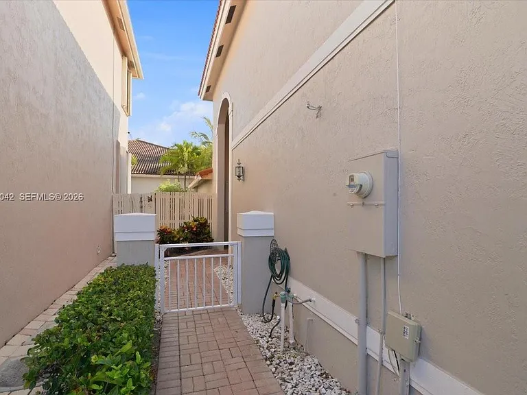 1135 Oysterwood St — Photo 7