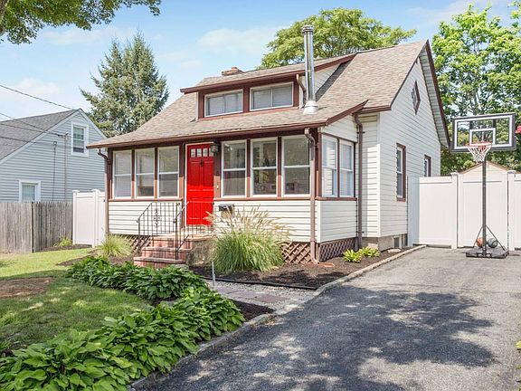 2nd image of 5 Tildean Ln