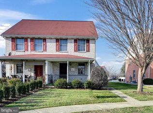 1223 Grofftown Rd, Lancaster, PA 17602