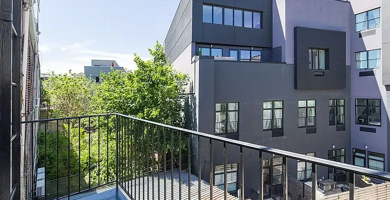 Rented by Green Leaf Management, LLC | media 11