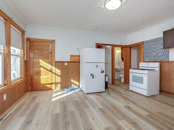 5th image of 86-88 Tolles Street
