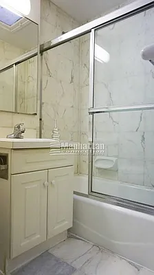 Rented by Manhattan Connection | media 3