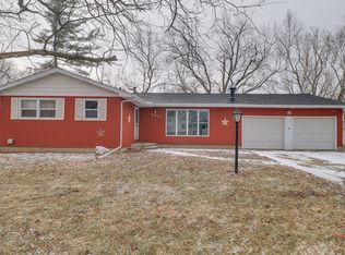 303 E Franklin St, Hudson, IL 61748