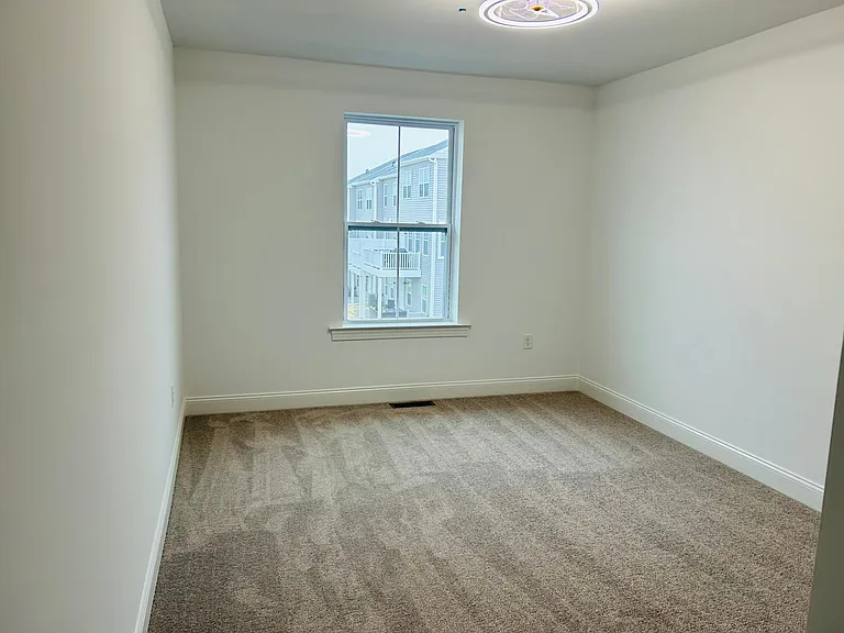 66 Ironwood Dr — Photo 12